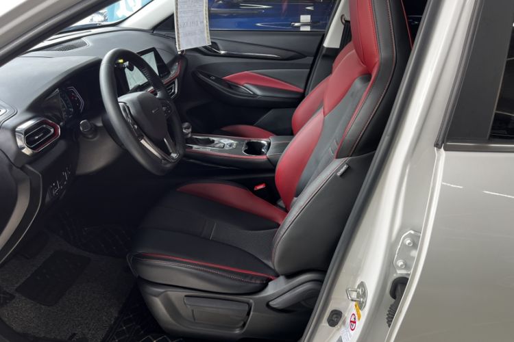 Used CHANGAN OSHAN X5 2021 1.5T DCT Prestige Edition Left Front Seat