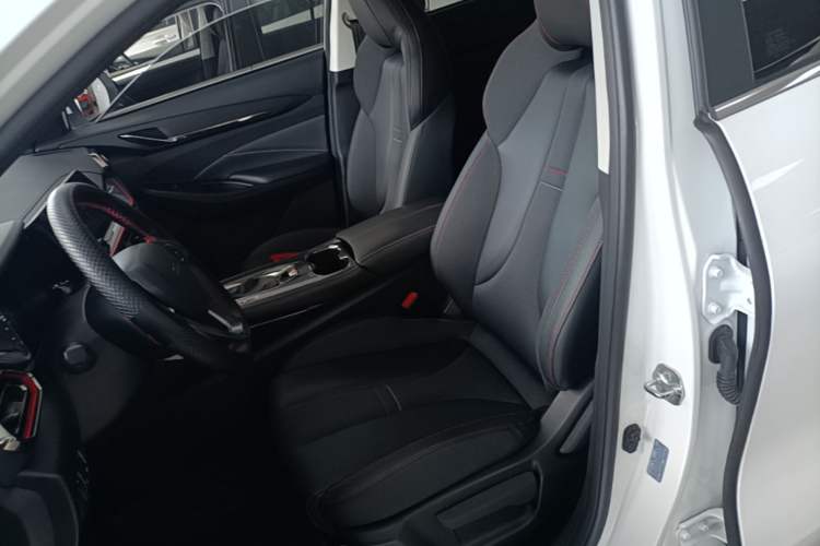 Used CHANGAN OSHAN X5 2021 1.5T DCT Luxury Edition Left Front Seat