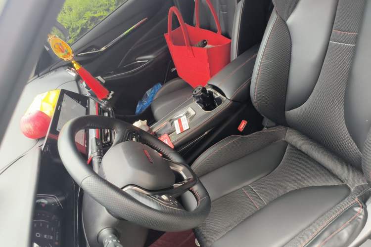 Used CHANGAN OSHAN X5 2021 1.5T DCT Prestige Edition Left Front Seat