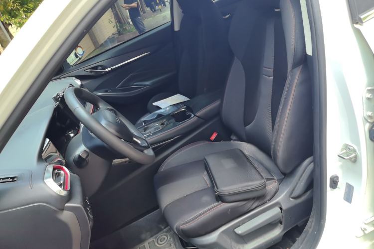 Used CHANGAN OSHAN X5 2021 1.6L CVT Luxury Version Left Front Seat