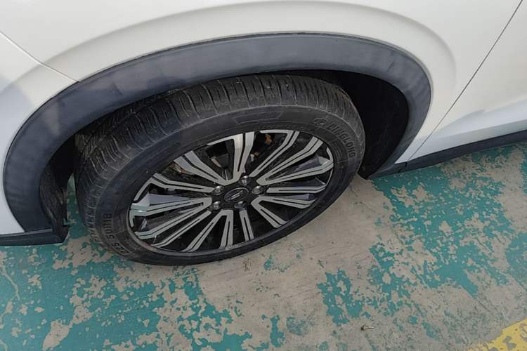 Used CHANGAN OSHAN X5 2021 Revised Version 1.5T DCT Luxury Edition Left Front Wheel Hub