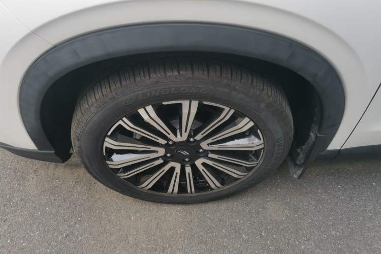 Used CHANGAN OSHAN X5 2021 Revised Version 1.5T DCT Luxury Edition Left Front Wheel Hub
