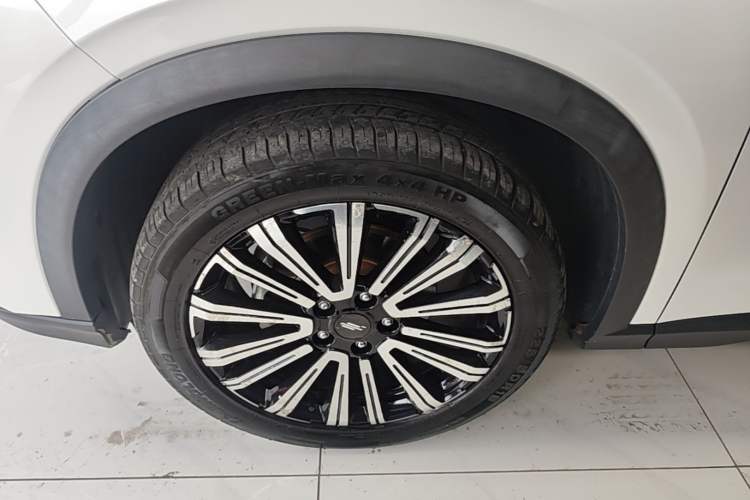 Used CHANGAN OSHAN X5 2021 1.5T DCT Prestige Edition Left Front Wheel Hub