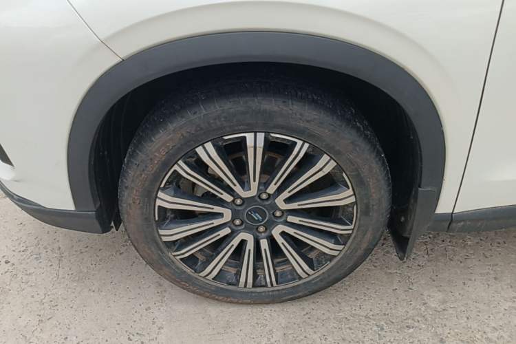 Used CHANGAN OSHAN X5 2021 Revised Version 1.5T DCT Luxury Edition Left Front Wheel Hub