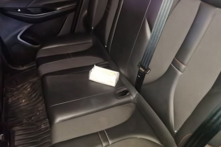 Used CHANGAN OSHAN X5 2021 1.5T DCT Prestige Edition Left Rear Seat