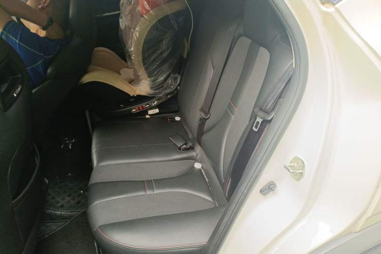 Used CHANGAN OSHAN X5 2021 1.5T DCT Prestige Edition Left Rear Seat