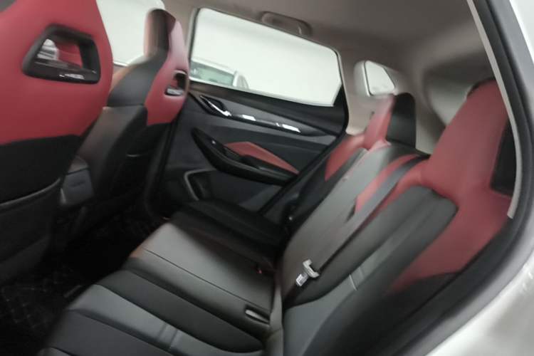 Used CHANGAN OSHAN X5 2021 Revised Version 1.5T DCT Luxury Edition Left Rear Seat