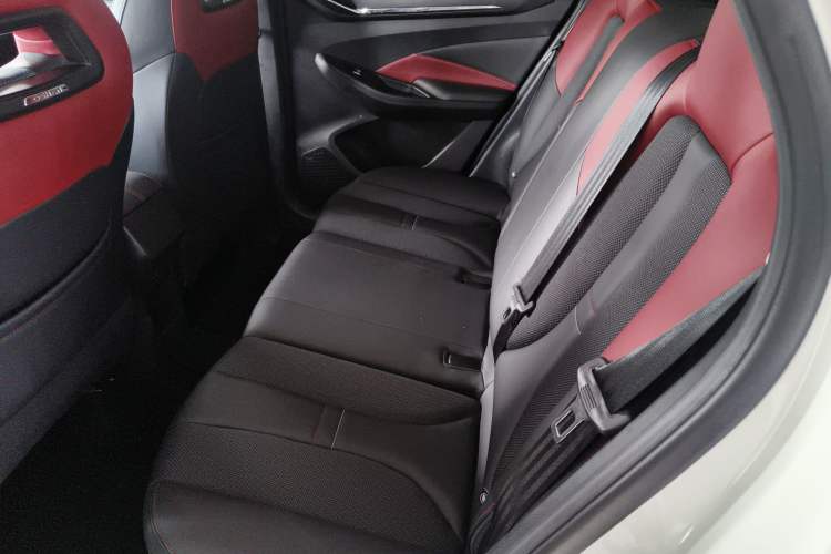 Used CHANGAN OSHAN X5 2021 1.5T DCT Prestige Edition Left Rear Seat