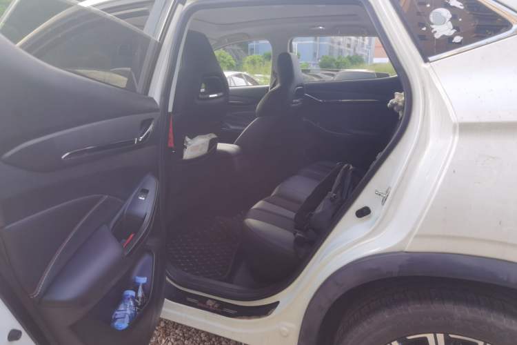 Used CHANGAN OSHAN X5 2021 1.6L CVT Flagship Model Left Rear Seat