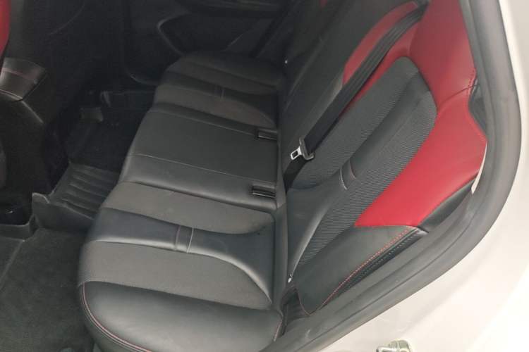 Used CHANGAN OSHAN X5 2021 Revised Version 1.5T DCT Luxury Edition Left Rear Seat