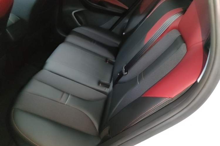 Used CHANGAN OSHAN X5 2021 1.5T DCT Prestige Edition Left Rear Seat