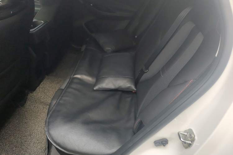 Used CHANGAN OSHAN X5 2021 1.6L CVT Luxury Version Left Rear Seat