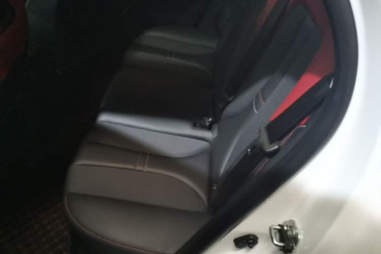 Used CHANGAN OSHAN X5 2021 1.5T DCT Prestige Edition Left Rear Seat