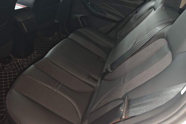 Used CHANGAN OSHAN X5 2021 1.5T DCT Prestige Edition Left Rear Seat