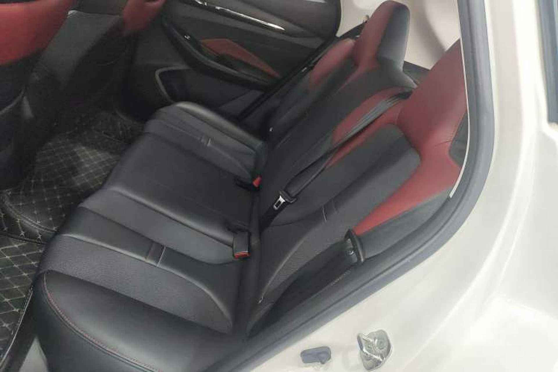 Used CHANGAN OSHAN X5 2021 1.5T DCT Flagship Edition Left Rear Seat