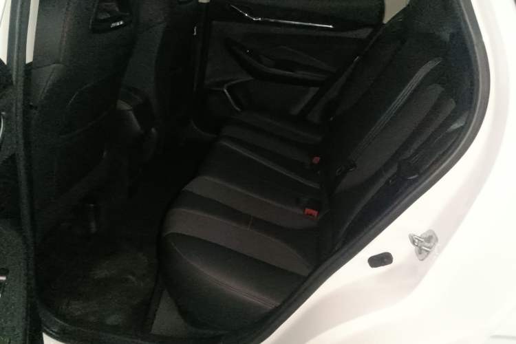 Used CHANGAN OSHAN X5 2021 Revised Version 1.5T DCT Luxury Edition Left Rear Seat