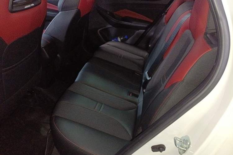 Used CHANGAN OSHAN X5 2021 1.5T DCT Prestige Edition Left Rear Seat