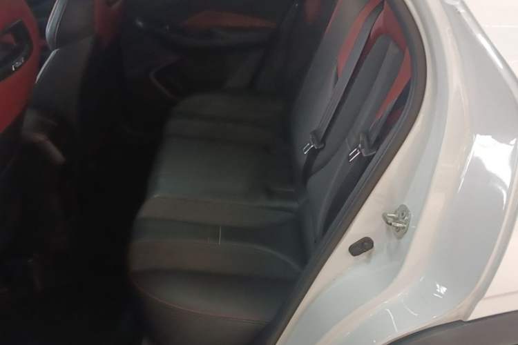 Used CHANGAN OSHAN X5 2021 1.5T DCT Prestige Edition Left Rear Seat