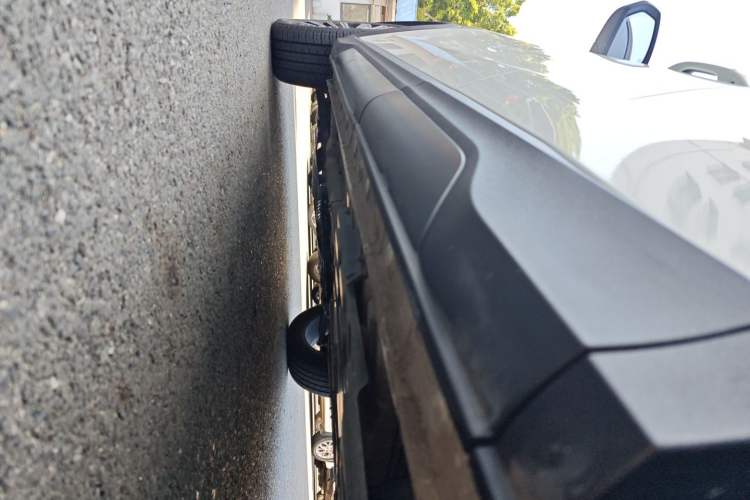 Used CHANGAN OSHAN X5 2021 1.5T DCT Prestige Edition Left Side Sill