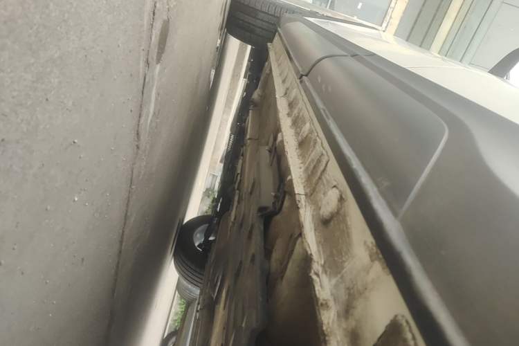 Used CHANGAN OSHAN X5 2021 Revised Version 1.5T DCT Luxury Edition Left Side Sill