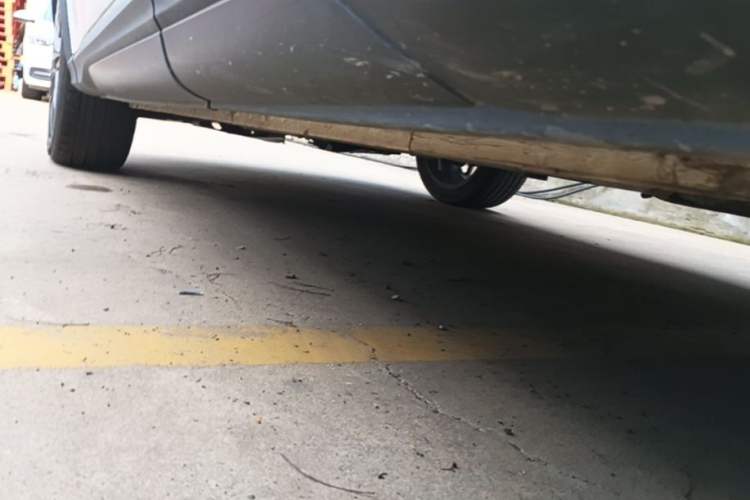 Used CHANGAN OSHAN X5 2021 1.5T DCT Flagship Edition Left Side Sill