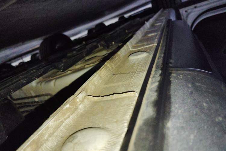 Used CHANGAN OSHAN X5 2021 1.5T DCT Prestige Edition Left Side Sill