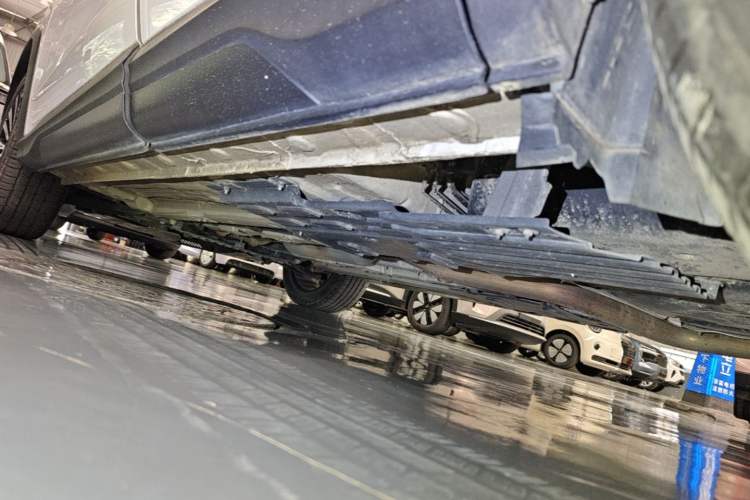 Used CHANGAN OSHAN X5 2021 1.5T DCT Prestige Edition Left Side Sill