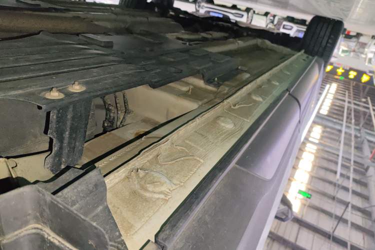 Used CHANGAN OSHAN X5 2021 1.5T DCT Prestige Edition Left Side Sill
