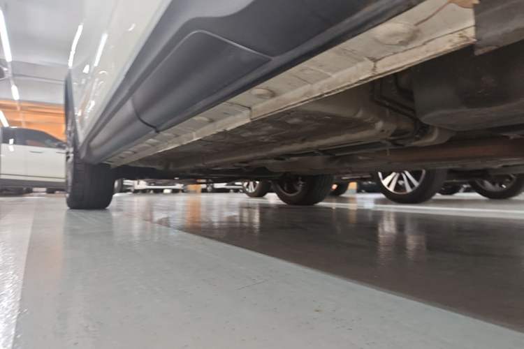 Used CHANGAN OSHAN X5 2021 1.5T DCT Flagship Edition Left Side Sill