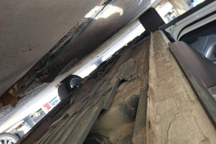 Used CHANGAN OSHAN X5 2021 1.5T DCT Flagship Edition Left Side Sill