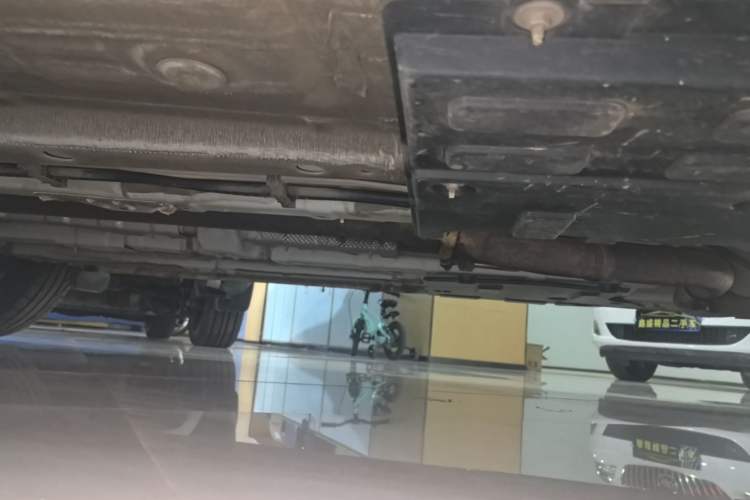 Used CHANGAN OSHAN X5 2021 1.5T DCT Flagship Edition Left Side Sill