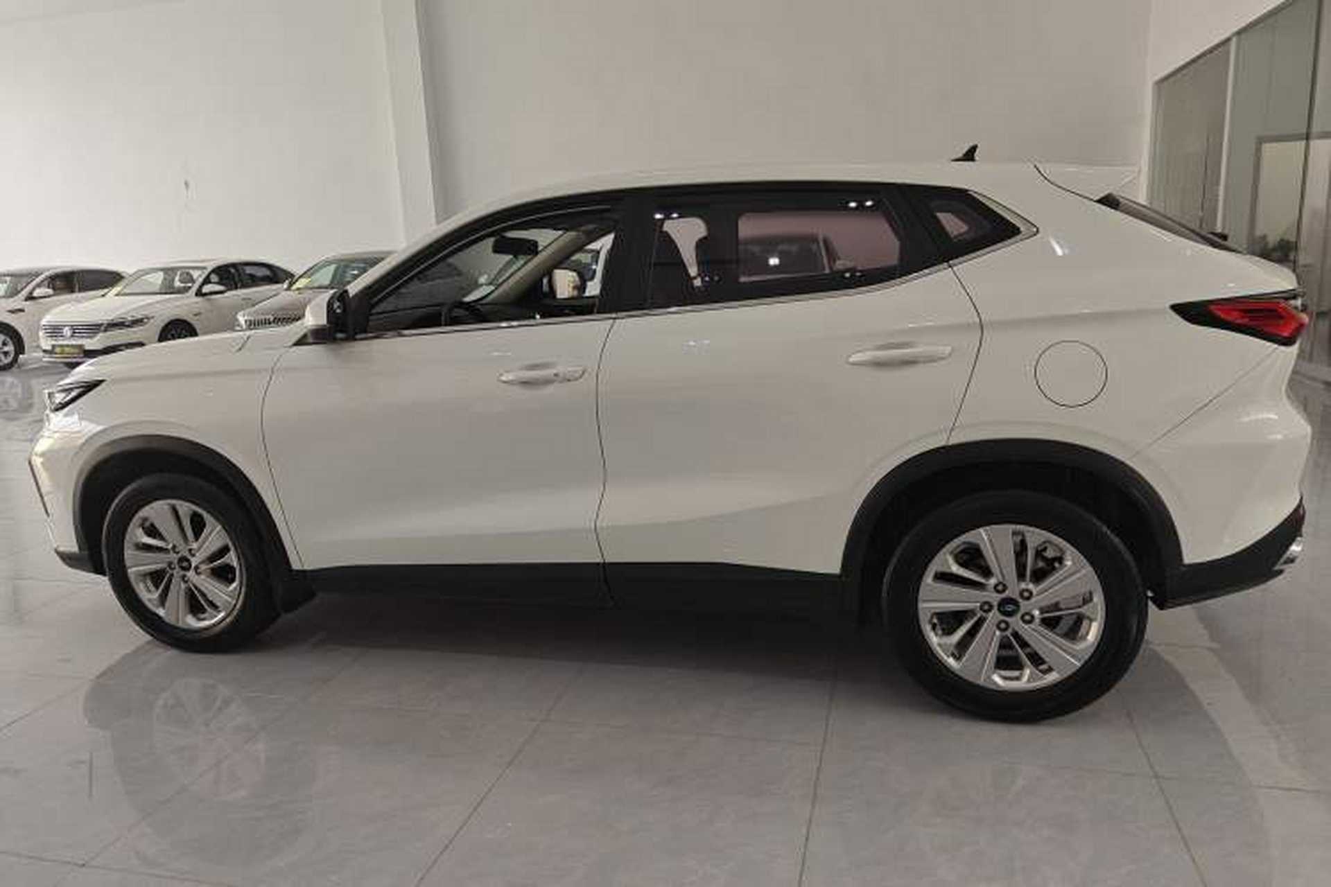 Used CHANGAN OSHAN X5 2021 Revised Version 1.6L Manual Luxury Edition Left Side