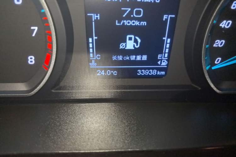 Used CHANGAN OSHAN X5 2021 Revised Version 1.6L Manual Luxury Edition Odometer Close Up