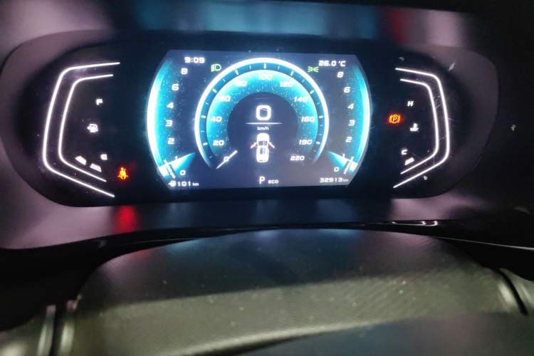 Used CHANGAN OSHAN X5 2021 1.5T DCT Prestige Edition Odometer Close Up