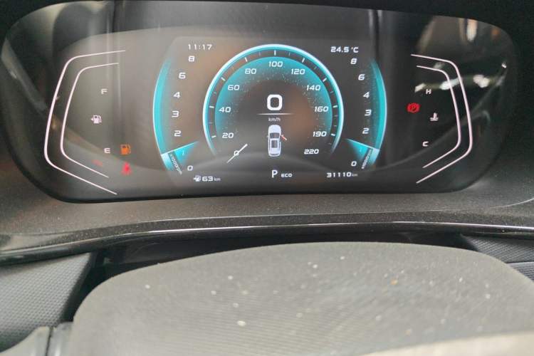 Used CHANGAN OSHAN X5 2021 1.6L CVT Luxury Model Odometer Close Up