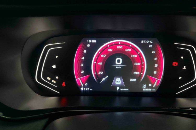 Used CHANGAN OSHAN X5 2021 1.5T DCT Flagship Edition Odometer Close Up