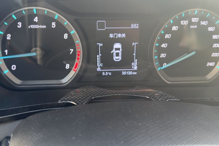 Used CHANGAN OSHAN X5 2021 Revised Version 1.6L Manual Luxury Edition Odometer Close Up
