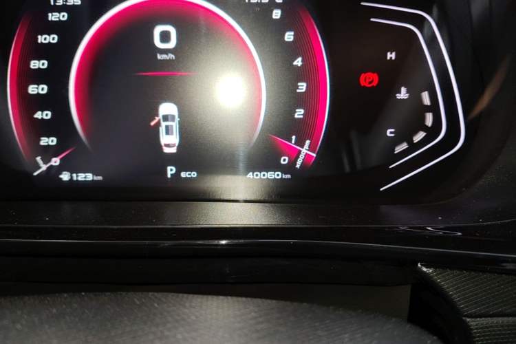 Used CHANGAN OSHAN X5 2021 1.6L CVT Comfort Model Odometer Close Up