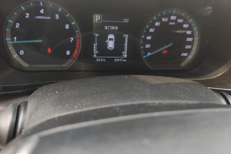Used CHANGAN OSHAN X5 2021 1.6L CVT Luxury Version Odometer Close Up