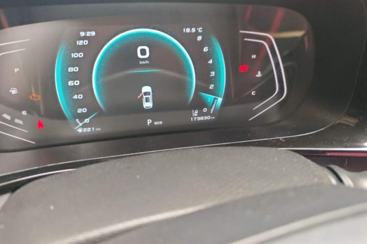 Used CHANGAN OSHAN X5 2021 1.5T DCT Flagship Edition Odometer Close Up