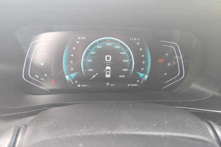 Used CHANGAN OSHAN X5 2021 1.5T DCT Prestige Edition Odometer Close Up
