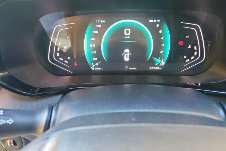 Used CHANGAN OSHAN X5 2021 1.5T DCT Prestige Edition Odometer Close Up