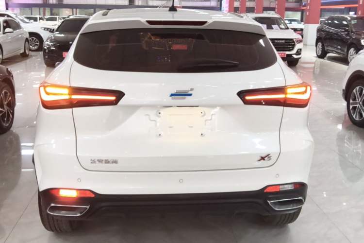 Used CHANGAN OSHAN X5 2021 1.6L CVT Luxury Version Rear
