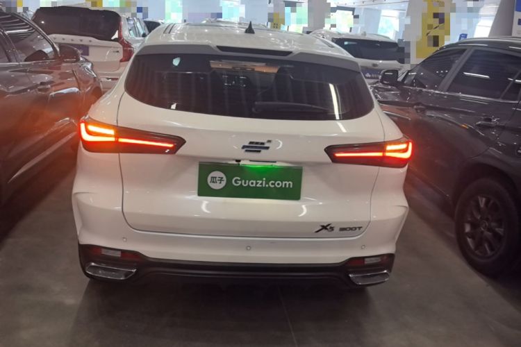 Used CHANGAN OSHAN X5 2021 1.5T DCT Prestige Edition Rear