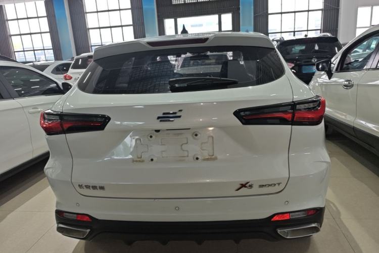 Used CHANGAN OSHAN X5 2021 Revised Version 1.5T DCT Luxury Edition Rear