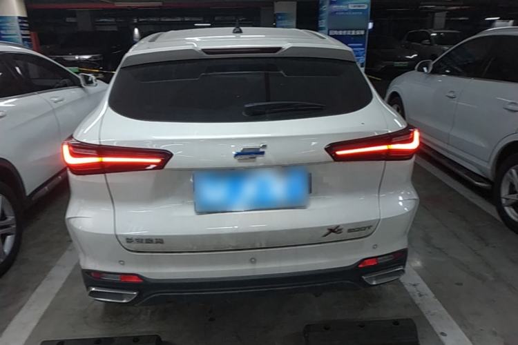 Used CHANGAN OSHAN X5 2021 Revised Version 1.5T DCT Luxury Edition Rear