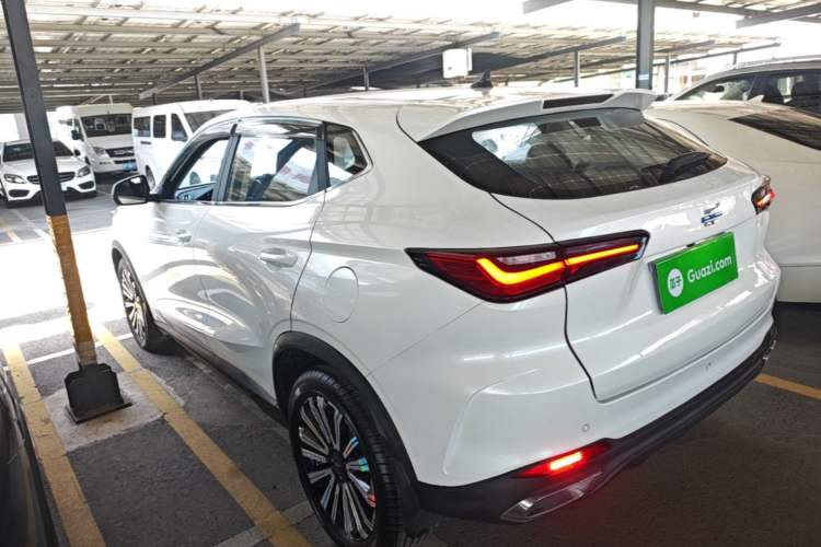 Used CHANGAN OSHAN X5 2021 1.6L CVT Luxury Model Rear Left 45 Deg