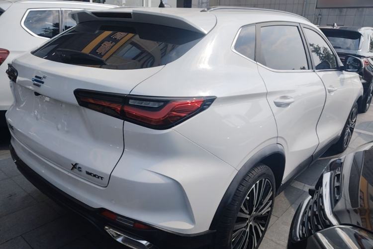 Used CHANGAN OSHAN X5 2021 1.5T DCT Flagship Edition Rear Right 45 Deg