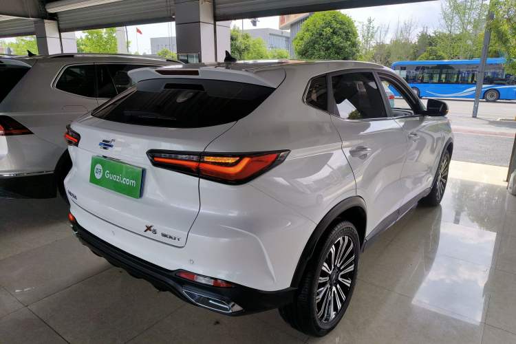 Used CHANGAN OSHAN X5 2021 1.5T DCT Prestige Edition Rear Right 45 Deg