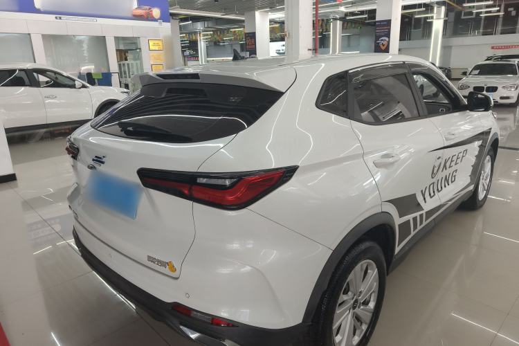 Used CHANGAN OSHAN X5 2021 Revised Version 1.6L Manual Luxury Edition Rear Right 45 Deg